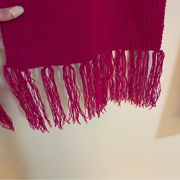 FUCHSIA Pink Thick Fringe Scarf - Picture 5 of 5